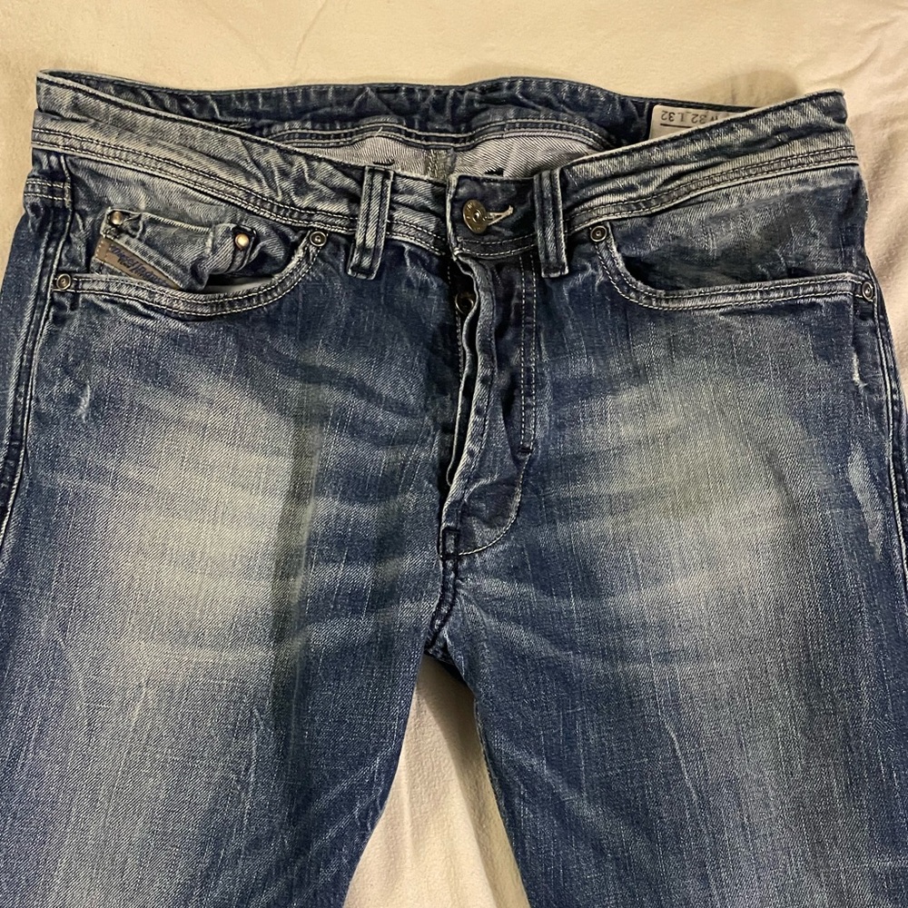 Diesel ZHAV mens blue jeans